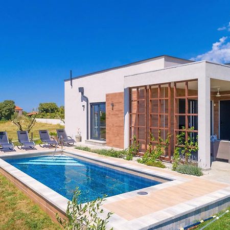 Villa Lily Galizana Экстерьер фото